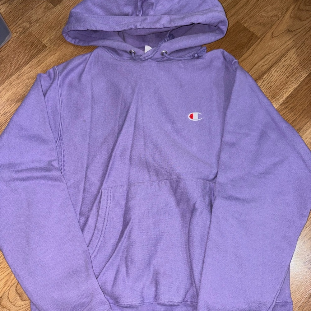 Champion Women's Purple Hoodie Sweater